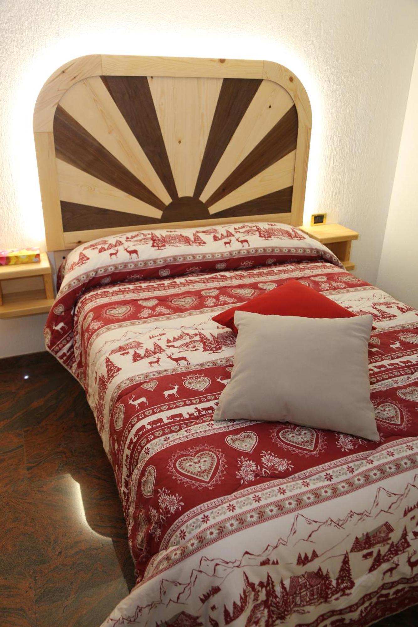 Suite Del Villaggio Sarre Exterior photo